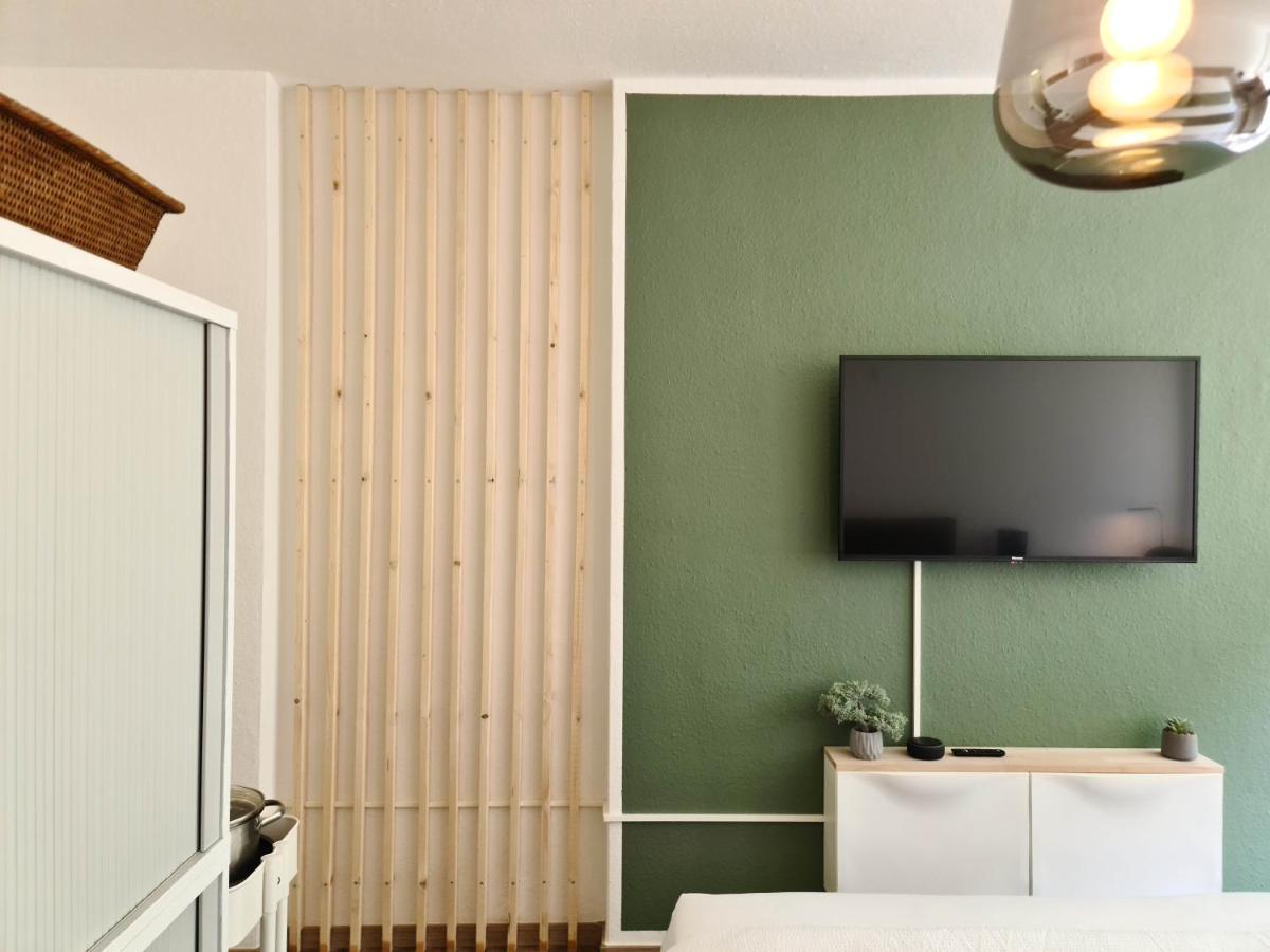 Schoene Ferienwohnung Im Zentrum Mit Self Check-In Und Free Wifi Essen Exterior foto